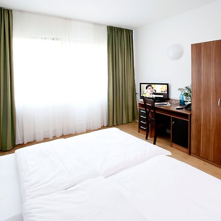 Hotel Luetzow Berlin Dış mekan fotoğraf