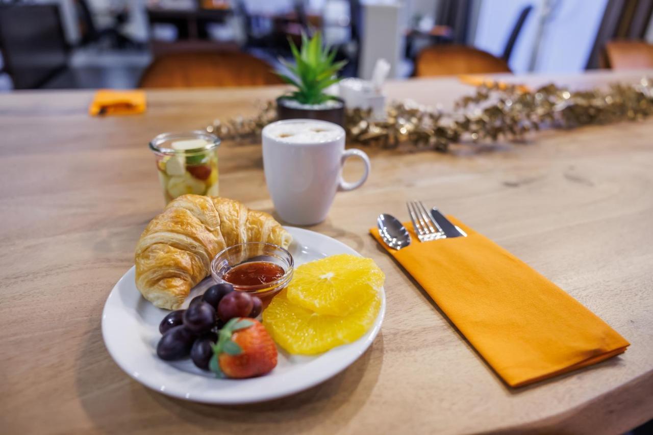 Hotel Luetzow Berlin Dış mekan fotoğraf